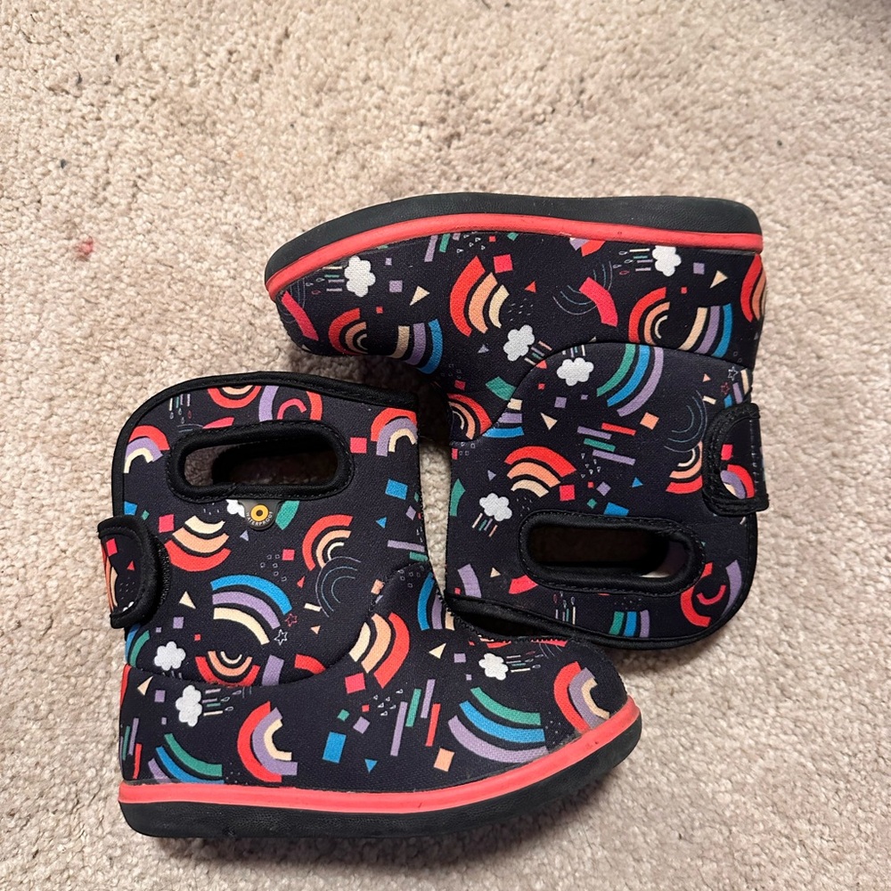 BOGS Infant Red with Rainbow design